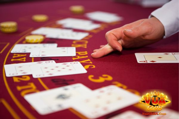 Cách chơi blackjack từ A đến Z dành cho tân thủ VuaClub
