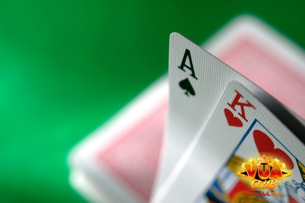 Quy trình chơi theo luật blackjack khá đơn giản