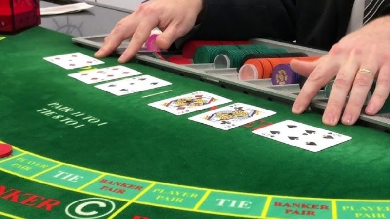 Gấp Thếp Baccarat - Lối Đánh Gây Tranh Cãi Nhất Kubet