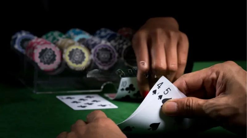 Gấp Thếp Baccarat - Lối Đánh Gây Tranh Cãi Nhất Kubet